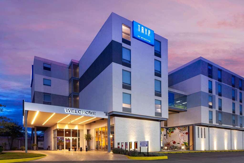 Tryp By Wyndham San Luis Potosi Hotel & Suites Екстер'єр фото